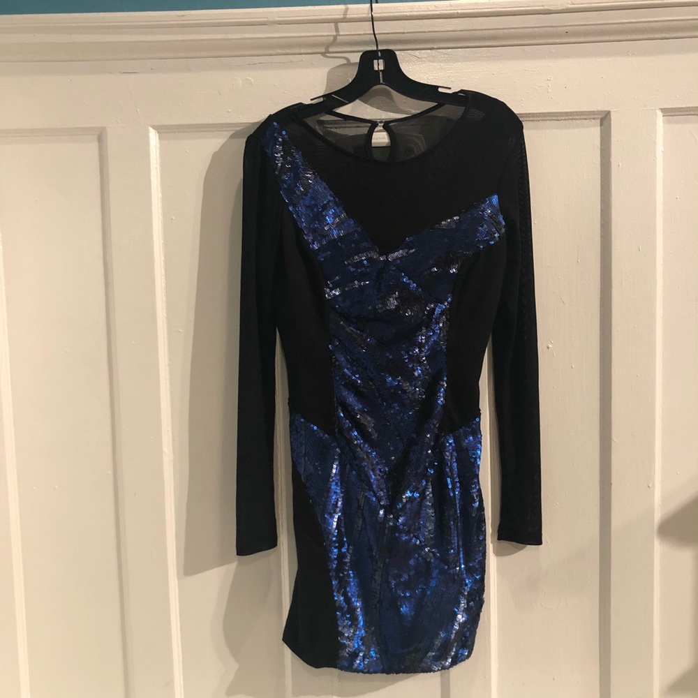 Bebe dress